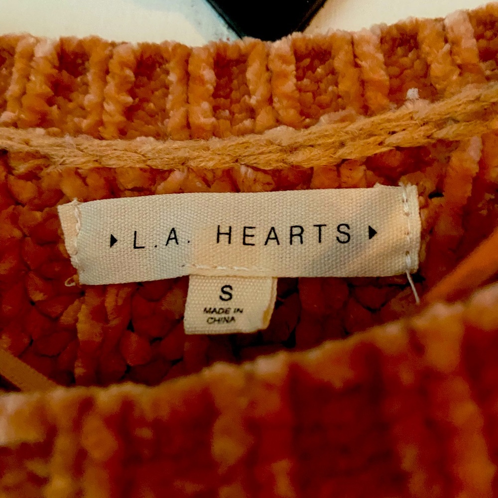 LA HEARTS ♥️ PAC SUN ☀️ COZY SWEATER